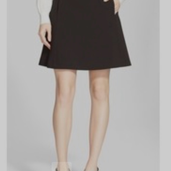 Elegant Black Women's Skirt - Picture 2 of 12